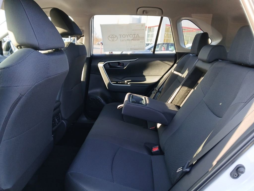 New 2025 Toyota RAV4 LE image 7