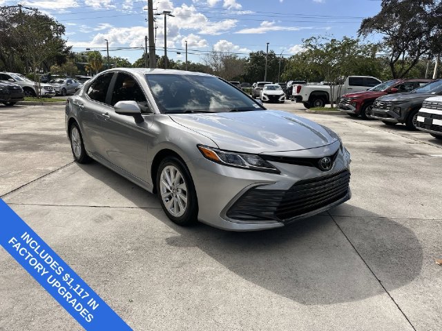 Used 2023 Toyota Camry LE FWD image 16