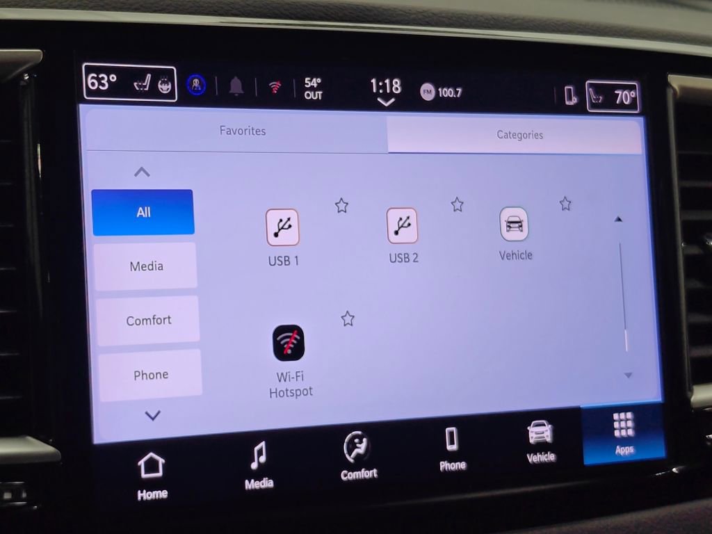 Used 2025 Chrysler Pacifica Select image 50