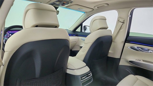 Used 2026 Genesis GV70 2.5T Select image 31