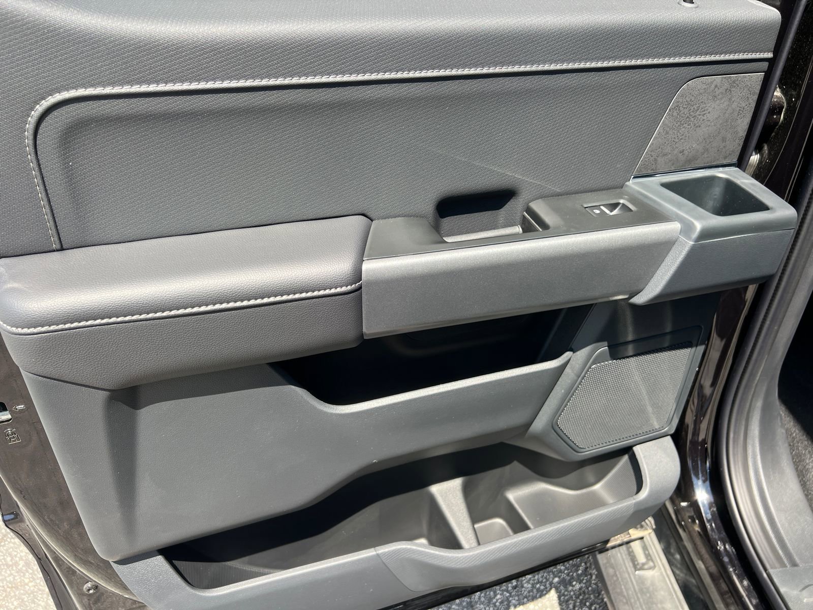 New 2025 Ford F150 XLT w/ Equipment Group 302A MID image 17