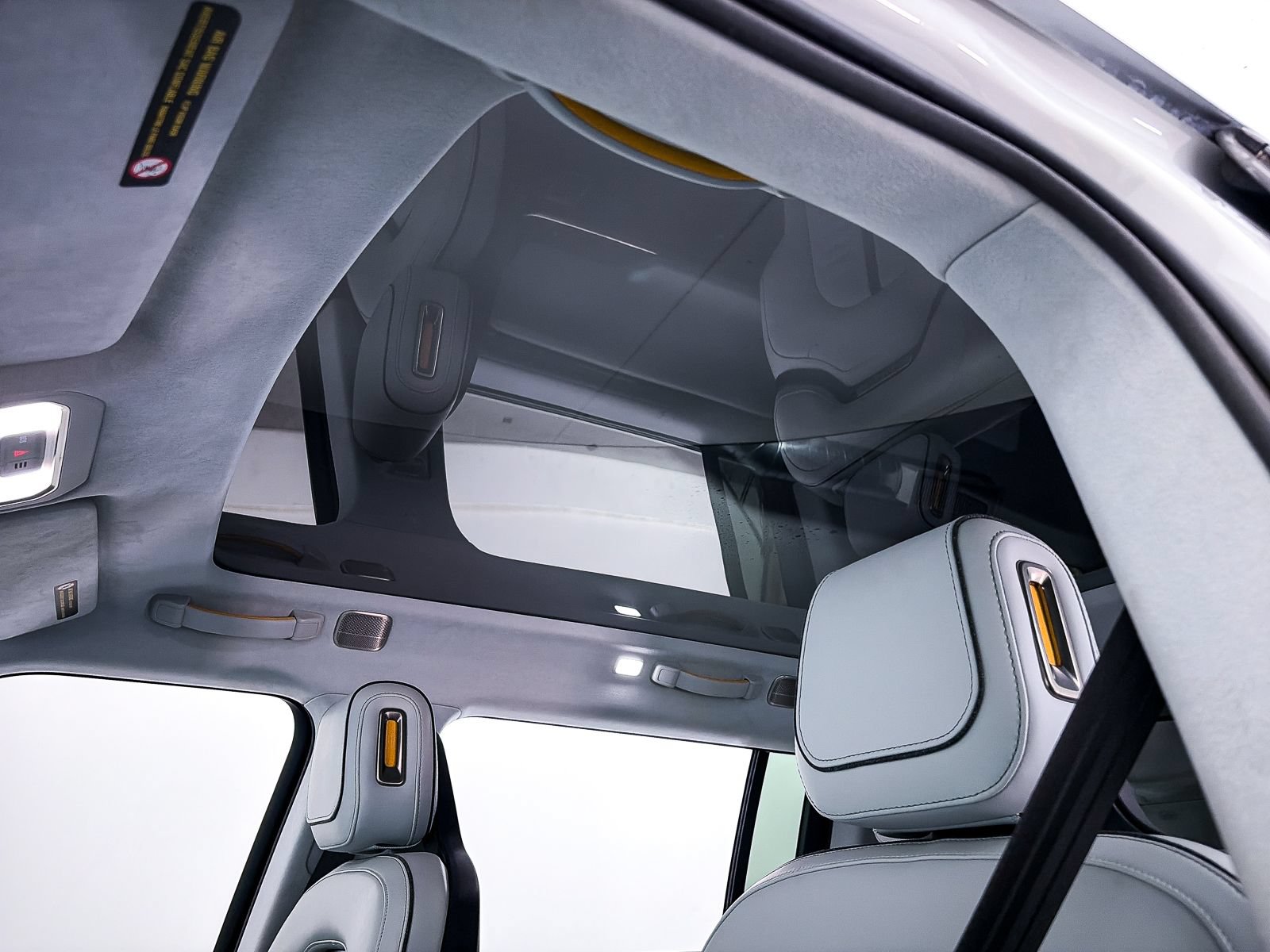 Used 2024 Rivian R1S Adventure AWD/4WD image 3