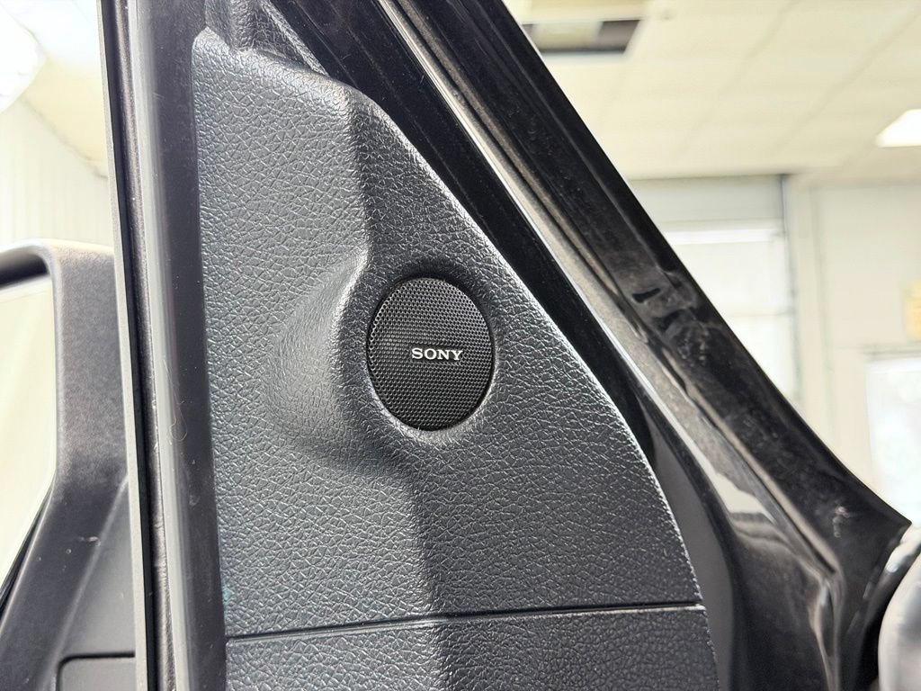 Used 2015 Ford Expedition EL Limited w/ Equipment Group 301A AWD/4WD image 13