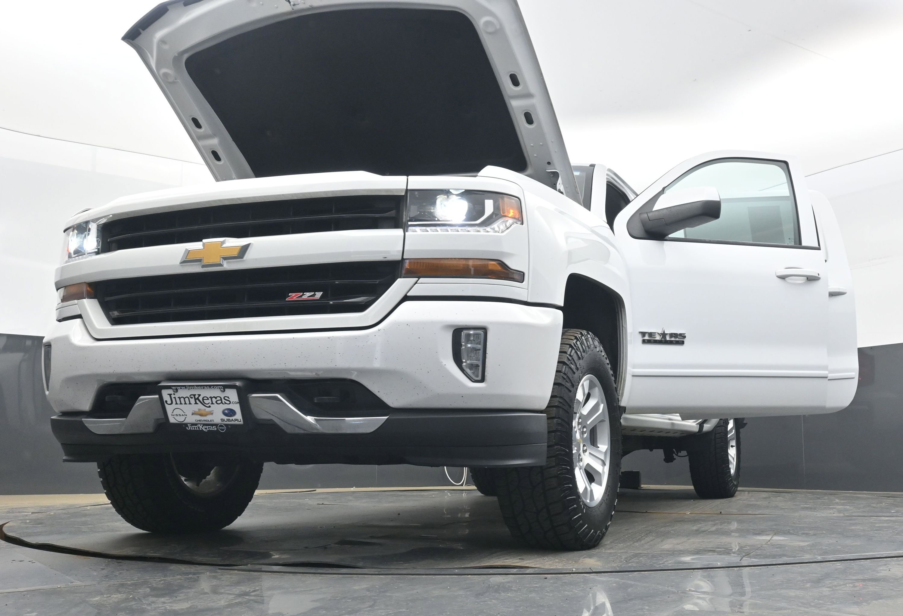 Used 2018 Chevrolet Silverado 1500 LT w/ Texas Edition image 43