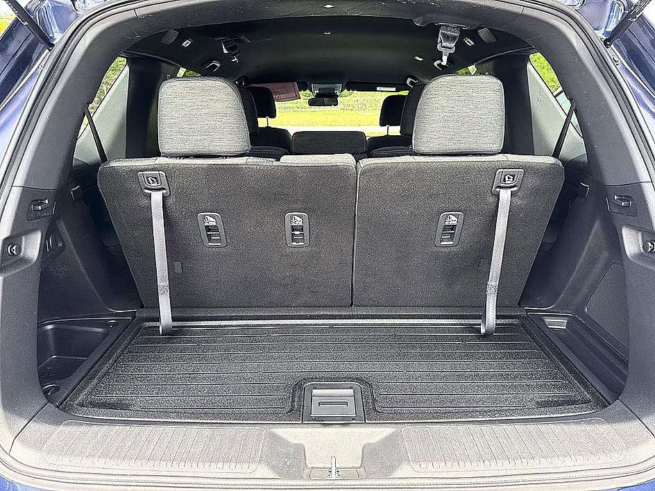 Used 2025 Honda Pilot Sport image 24