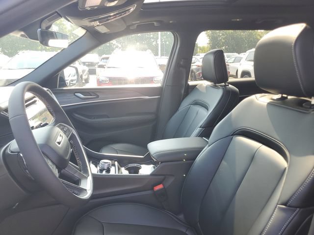 New 2026 Jeep Grand Cherokee L Limited w/ Limited Altitude Package AWD/4WD image 18