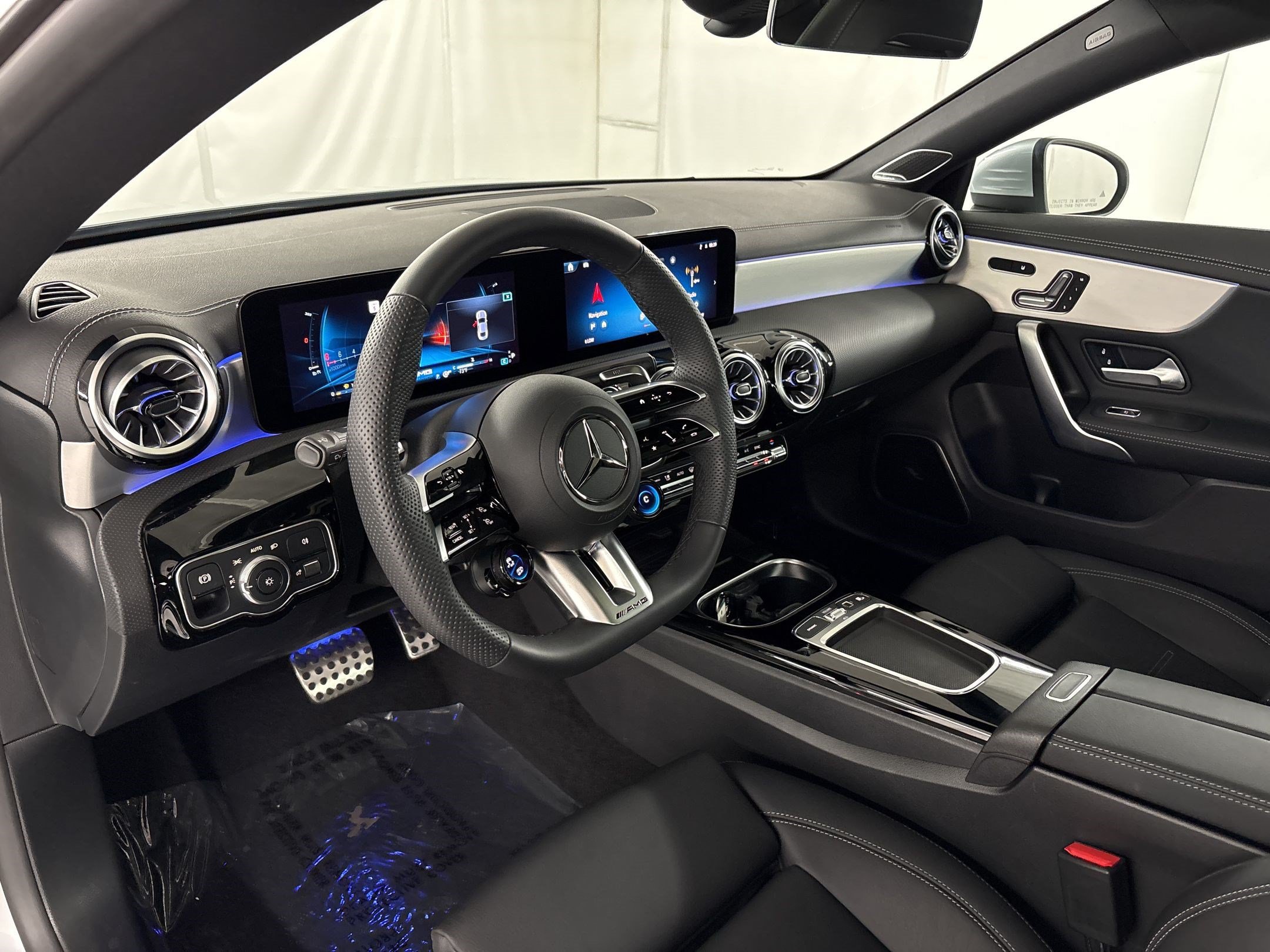 Certified 2025 Mercedes-Benz CLA 45 AMG 4MATIC image 4