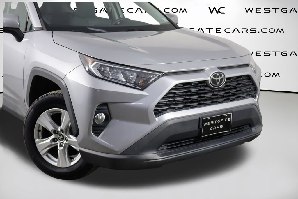 Used 2021 Toyota RAV4 XLE w/ Convenience Package FWD image 49