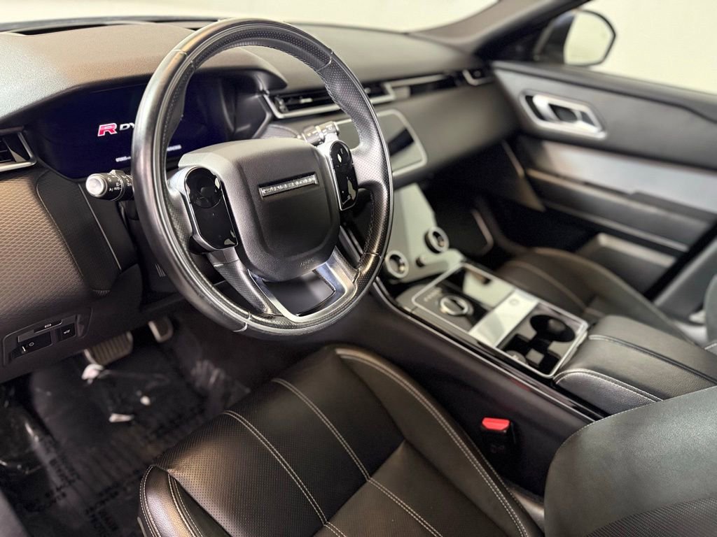 Used 2020 Land Rover Range Rover Velar R-Dynamic S image 17