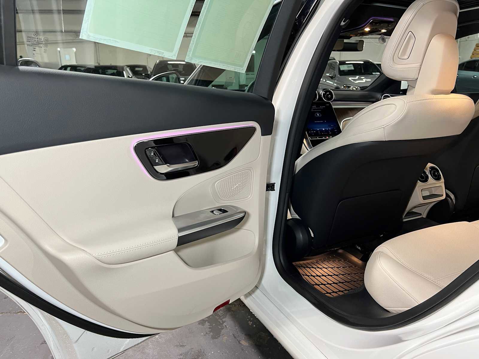 Certified 2025 Mercedes-Benz C 300 4MATIC Sedan image 18