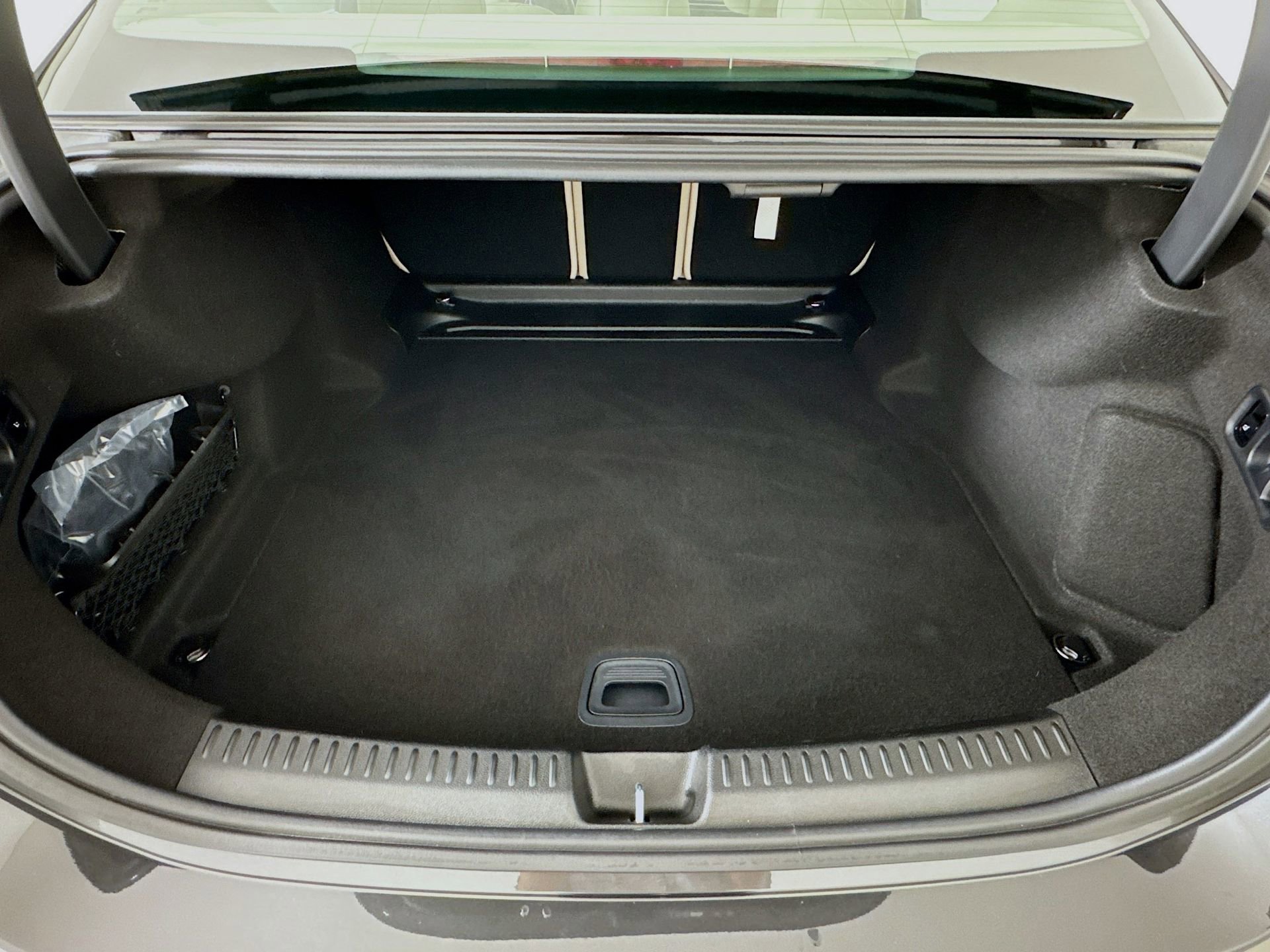 Used 2024 Mercedes-Benz E 350 4MATIC Sedan image 29