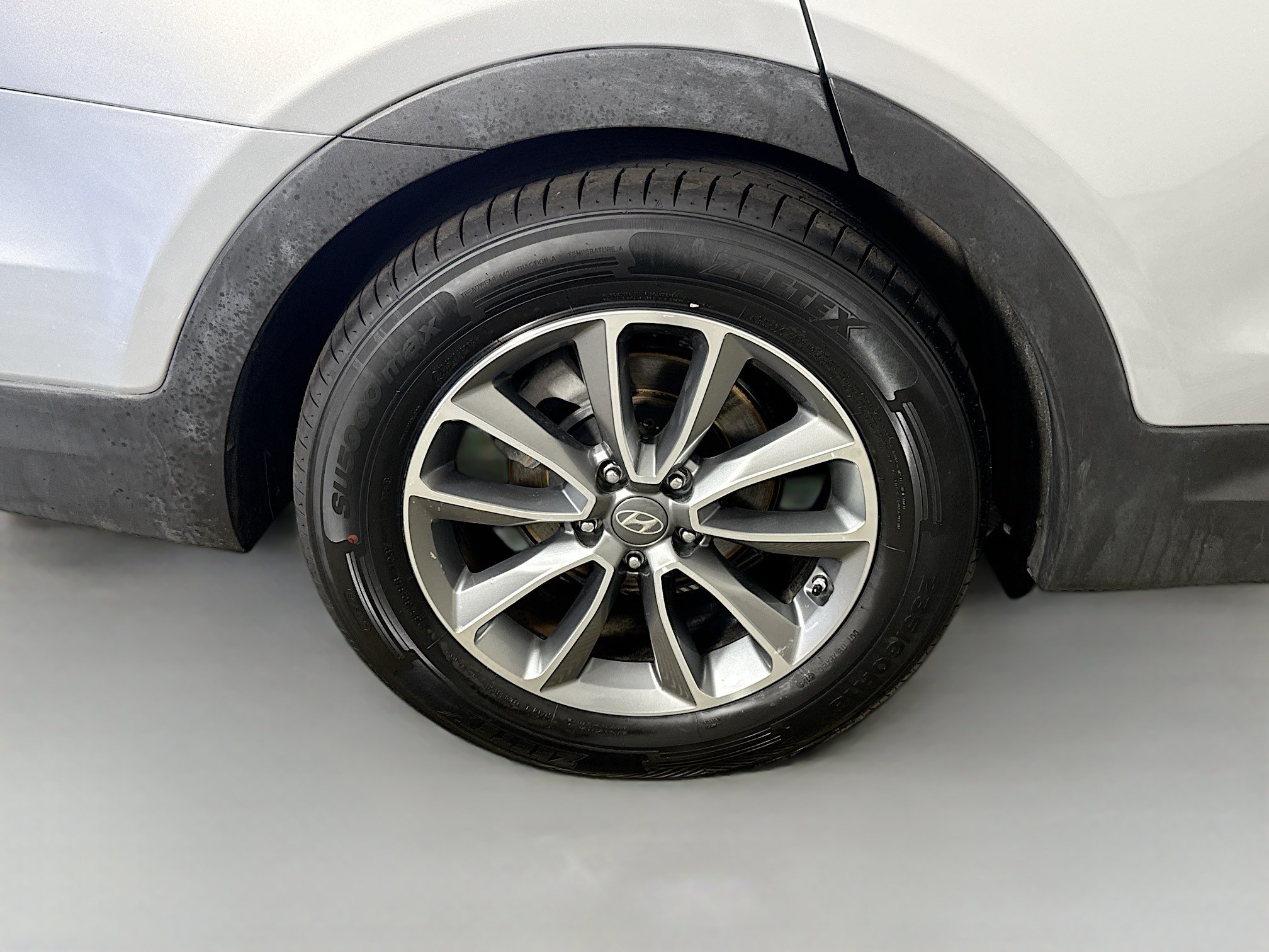 Used 2018 Hyundai Santa Fe SE FWD image 32
