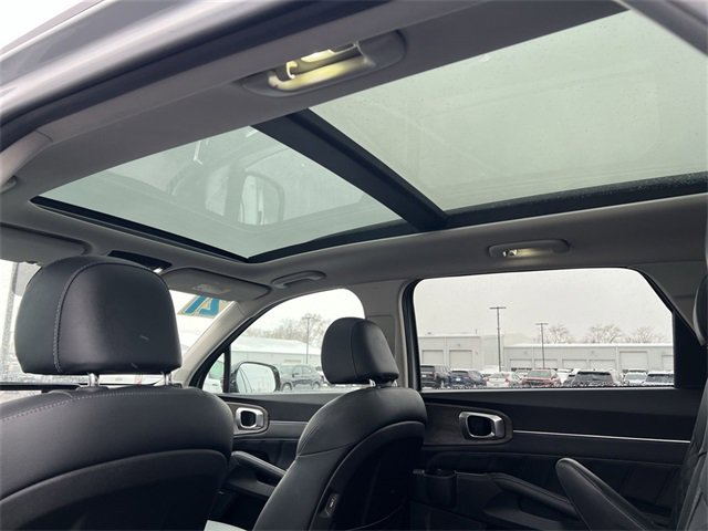 Used 2021 Kia Sorento SX Prestige image 16