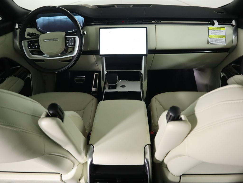 New 2026 Land Rover Range Rover SE AWD/4WD image 13
