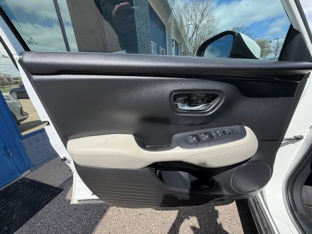 Used 2023 Honda HR-V LX image 24