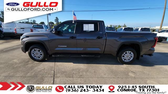 Used 2022 Toyota Tundra SR5 AWD/4WD image 5