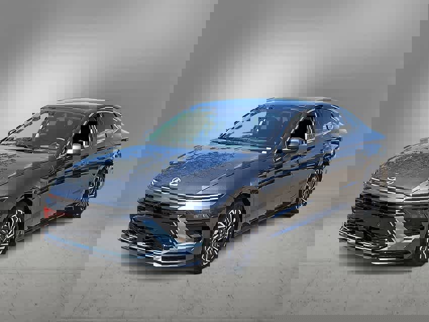 New 2025 Hyundai Sonata Limited image 4