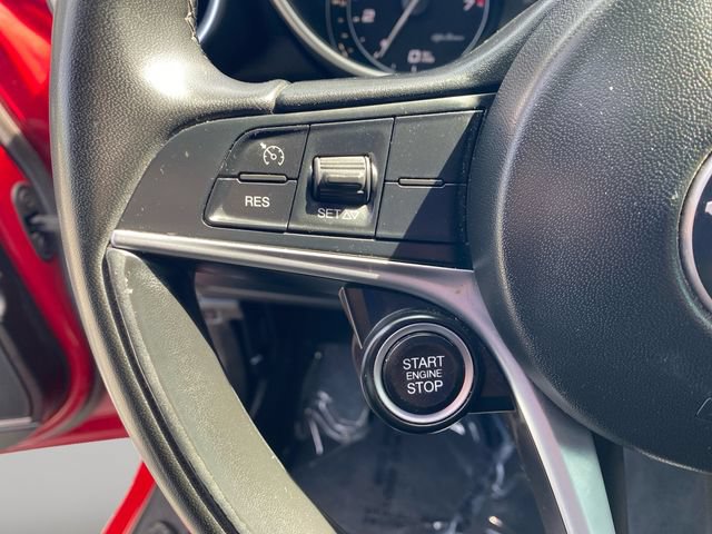 Used 2019 Alfa Romeo Giulia AWD w/ Cold Weather Package image 19