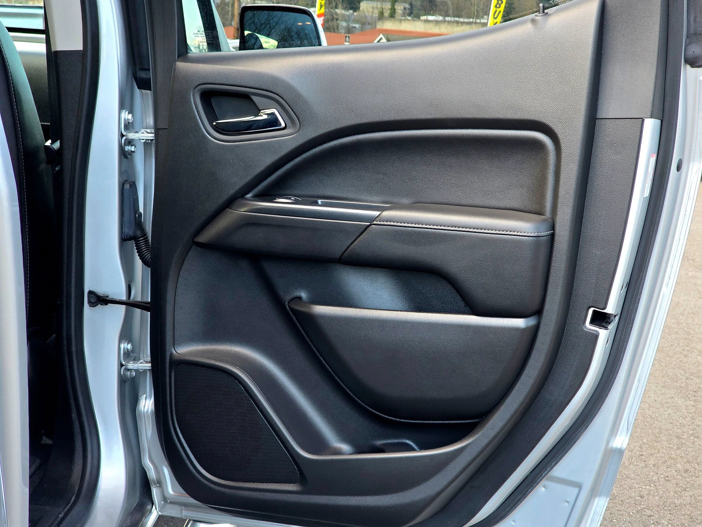 Used 2016 GMC Canyon SLT AWD/4WD image 32