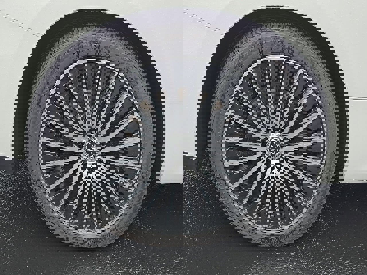 New 2026 Mercedes-Benz CLE 300 4MATIC Coupe image 7