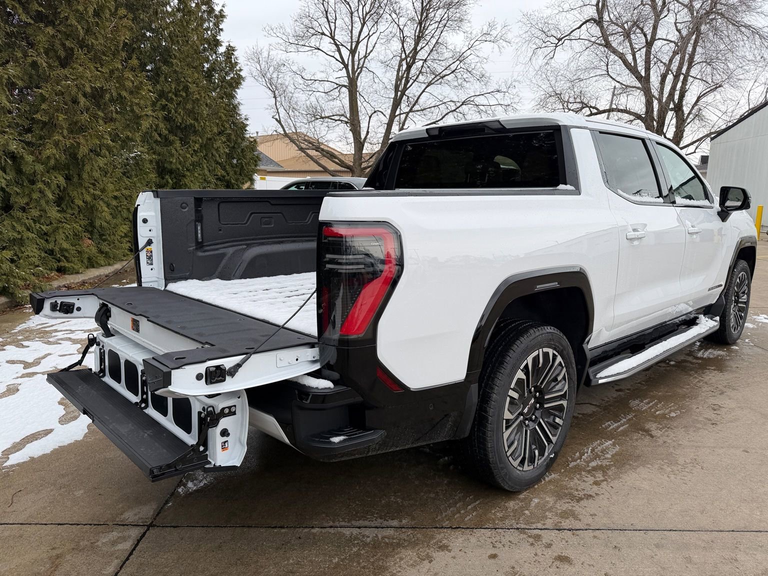 New 2026 GMC Sierra EV Denali image 36