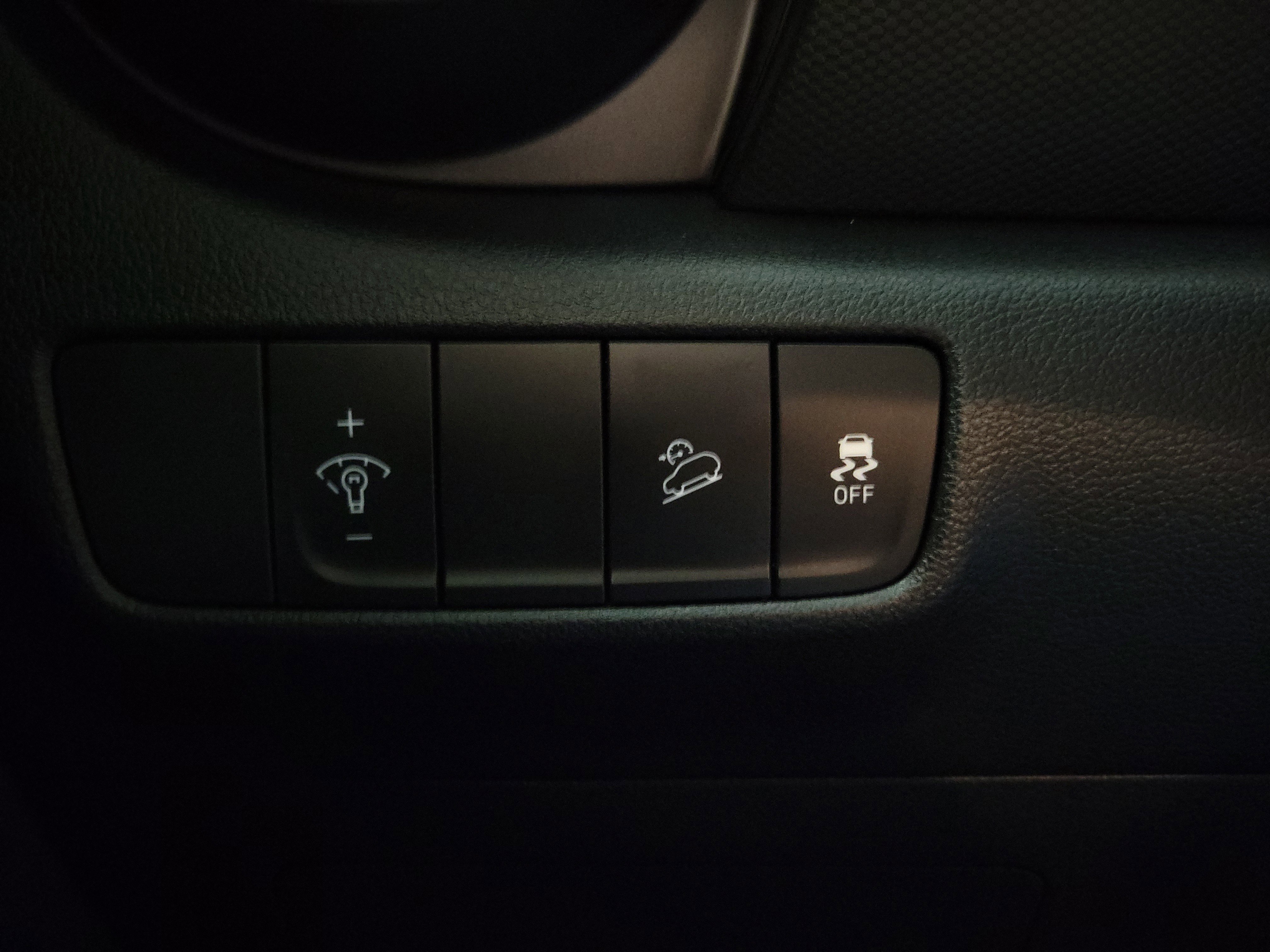 Used 2023 Hyundai Kona SEL AWD/4WD image 22