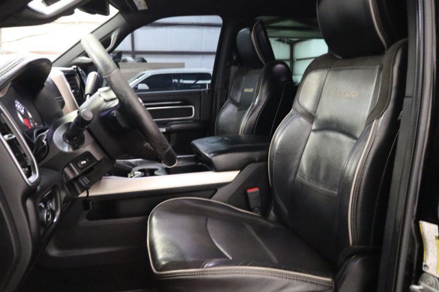 Used 2019 RAM 2500 Laramie w/ Black Appearance Package AWD/4WD image 41