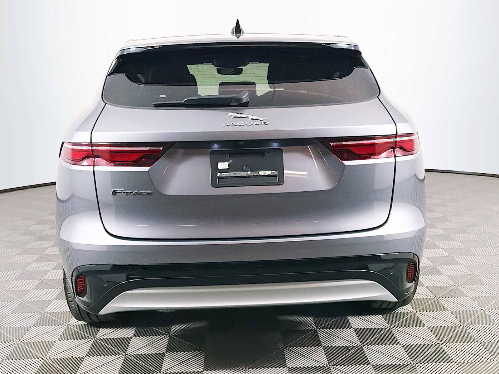Used 2021 Jaguar F-PACE AWD/4WD image 6