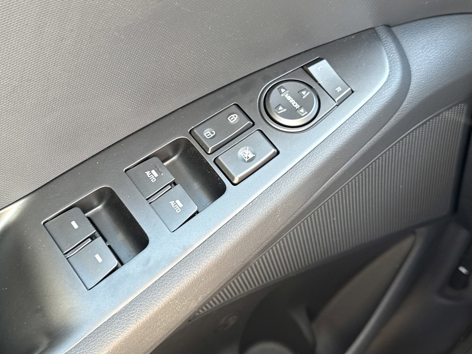 Used 2021 Hyundai Ioniq SEL image 16