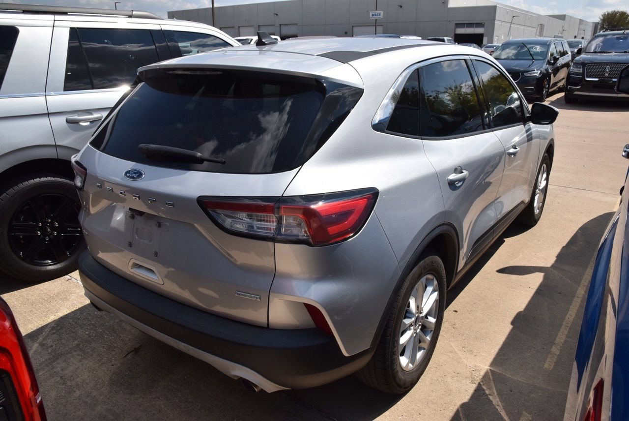 Used 2020 Ford Escape SE FWD image 5