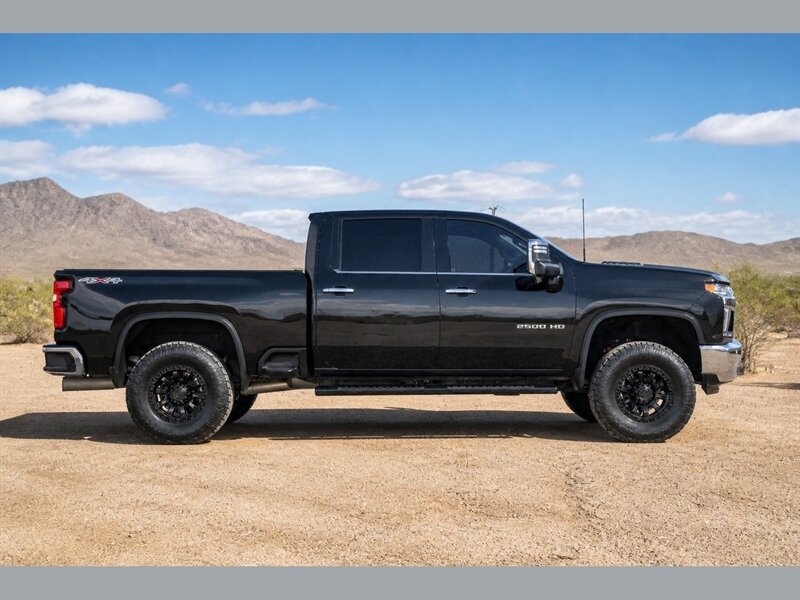 Used 2021 Chevrolet Silverado 2500 LTZ AWD/4WD image 4