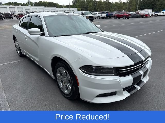 Used 2015 Dodge Charger SE RWD image 7