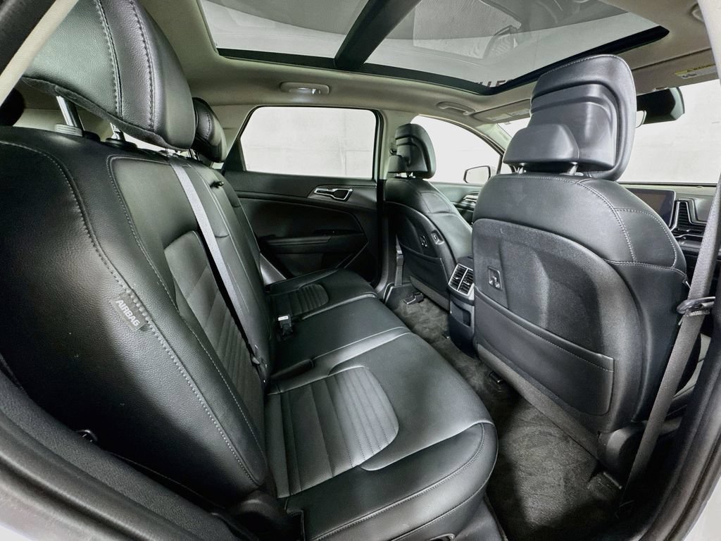 Used 2025 Kia Sportage SX AWD/4WD image 29