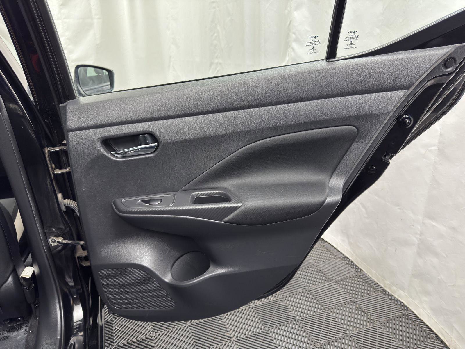 Used 2021 Nissan Versa SV FWD image 27