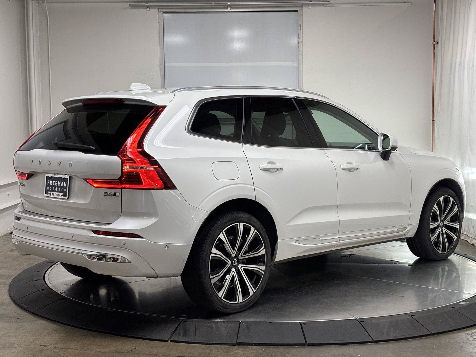 Used 2023 Volvo XC60 B6 Ultimate w/ Protection Package Premier AWD/4WD image 9