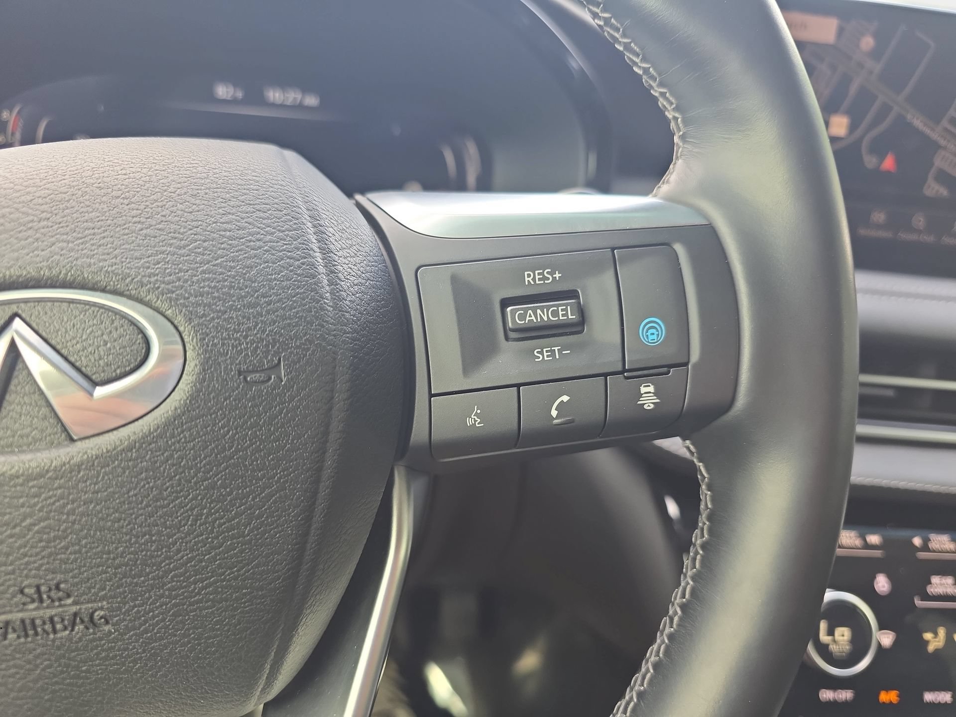 Certified 2023 INFINITI QX60 Sensory w/ Vision Package AWD/4WD image 18