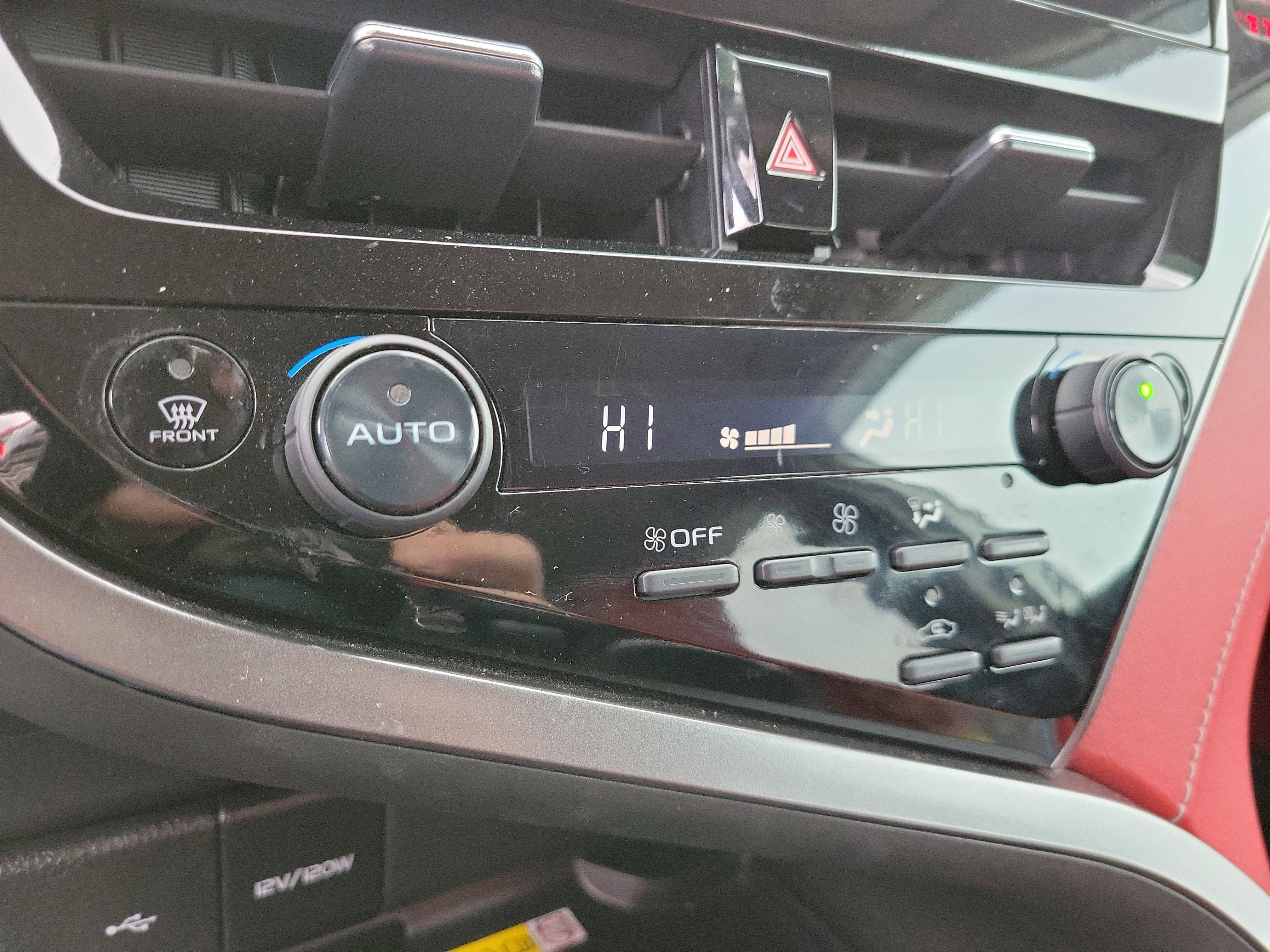 Used 2023 Toyota Camry XSE image 19