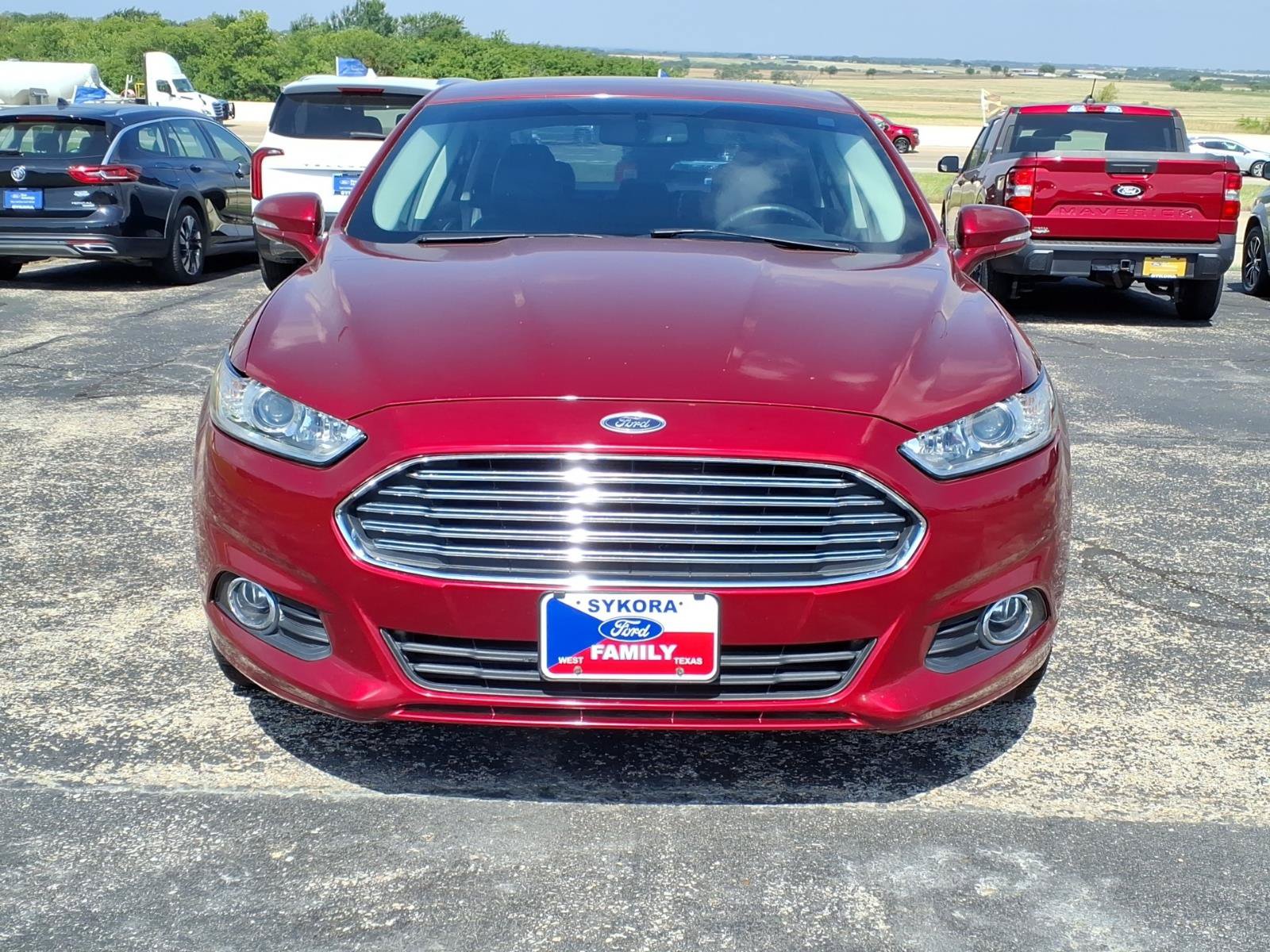 Used 2015 Ford Fusion SE w/ Equipment Group 202A FWD video 2