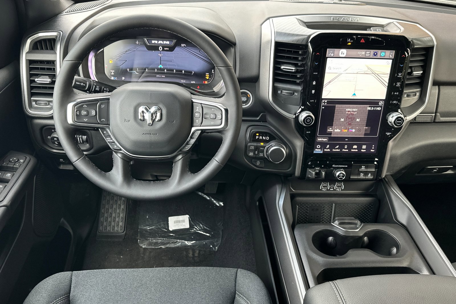 New 2026 RAM 1500 4x4 Crew Cab image 13