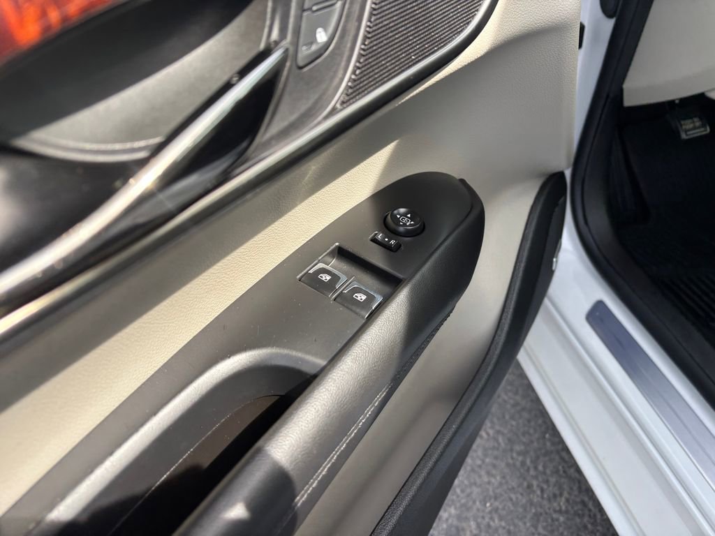 Used 2017 Cadillac ATS Luxury w/ Safety and Security Package image 25