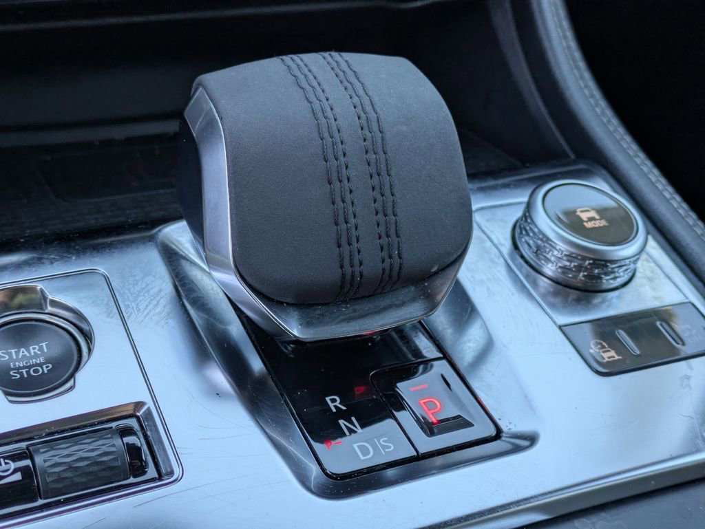 Used 2024 Jaguar F-PACE R-Dynamic S AWD/4WD image 14