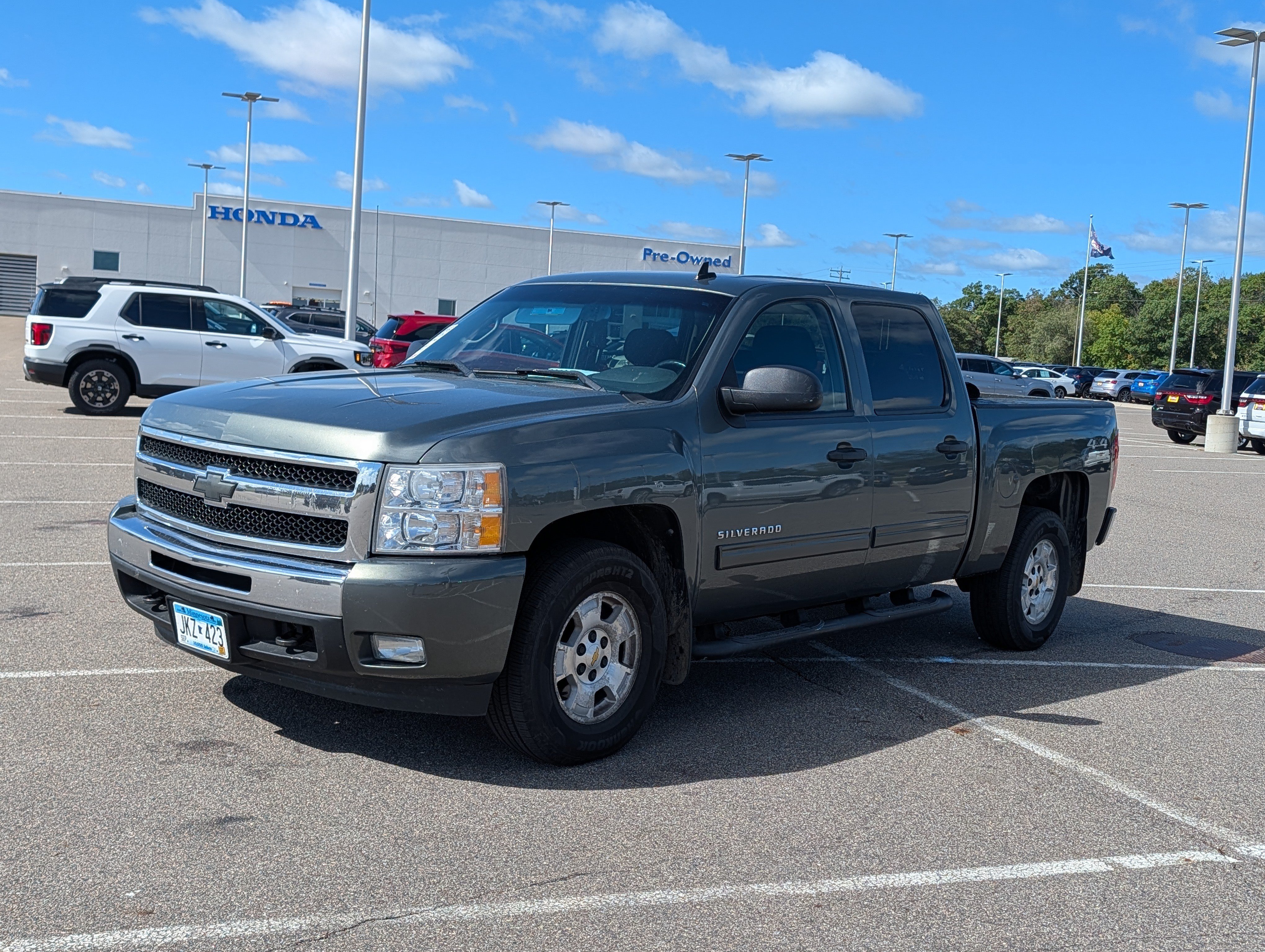 Used 2011 Chevrolet Silverado 1500 LT w/ All-Star Edition AWD/4WD image 2