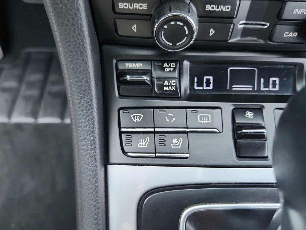 Used 2012 Porsche 911 Carrera S image 23