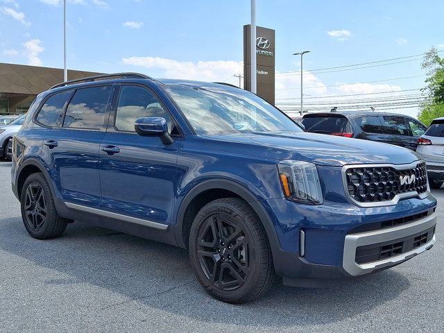 Used 2023 Kia Telluride EX X-Line AWD/4WD image 3