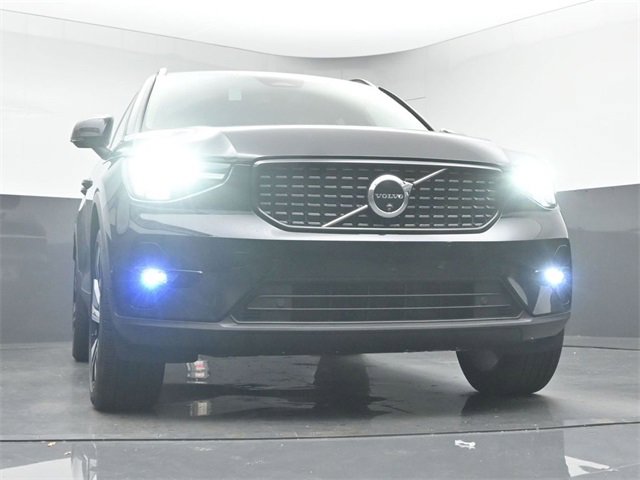 Used 2024 Volvo XC40 B5 Plus w/ Climate Package image 39