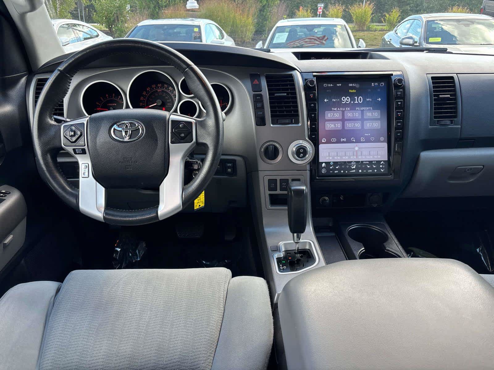 Used 2016 Toyota Sequoia SR5 AWD/4WD image 13