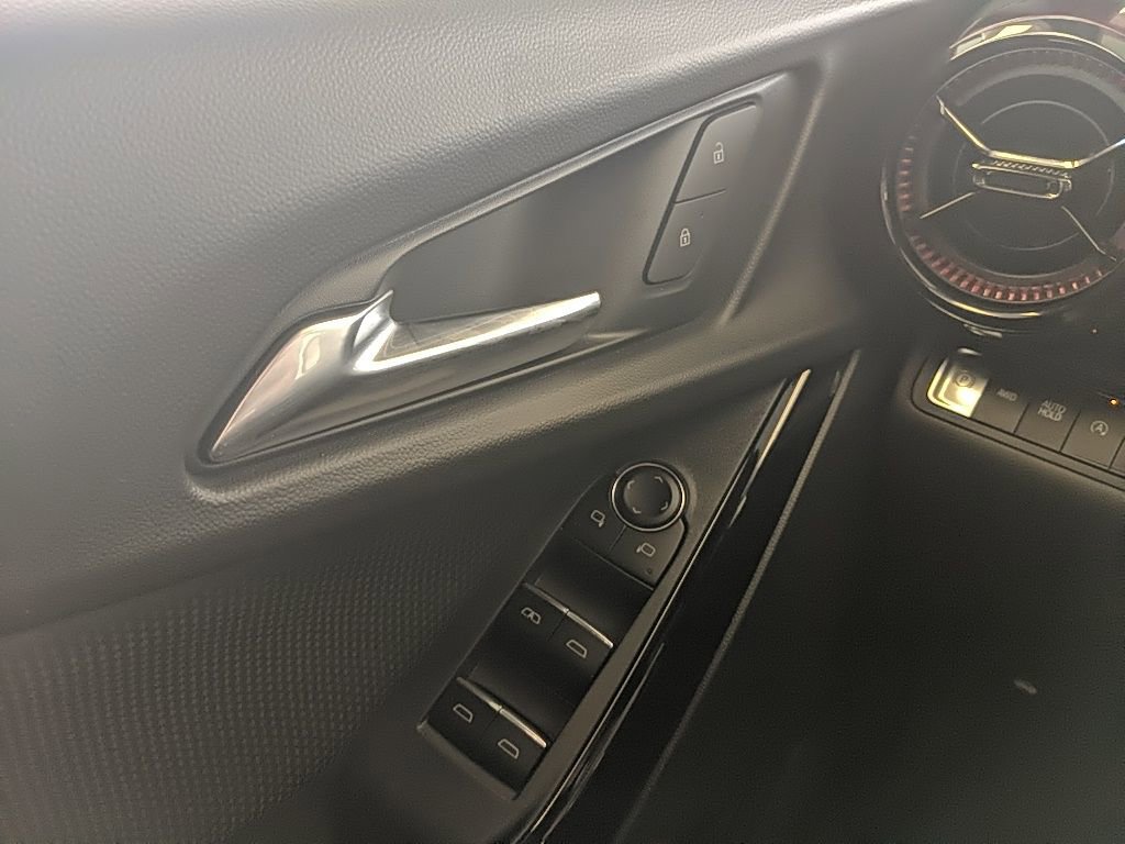 Used 2026 Chevrolet Equinox RS image 27