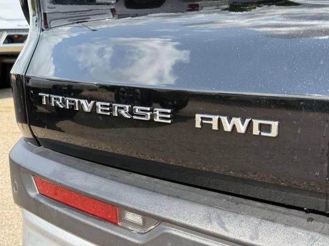 Used 2025 Chevrolet Traverse LT AWD/4WD image 7