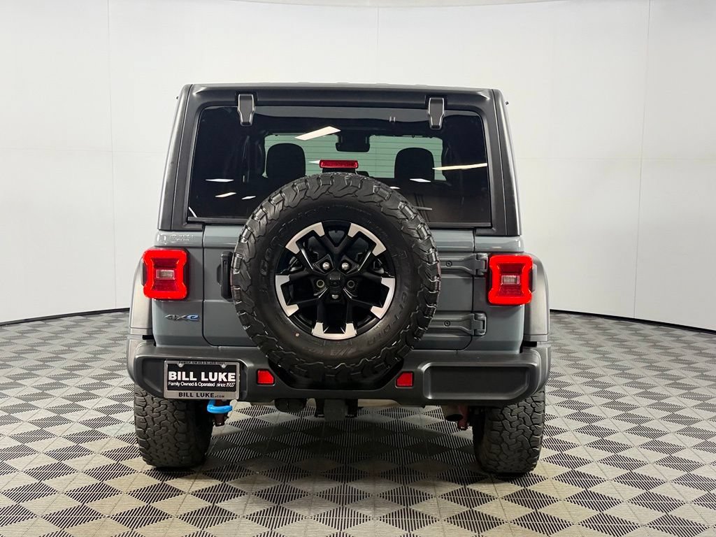 Used 2024 Jeep Wrangler Unlimited Rubicon 4xe w/ Technology Group AWD/4WD image 8