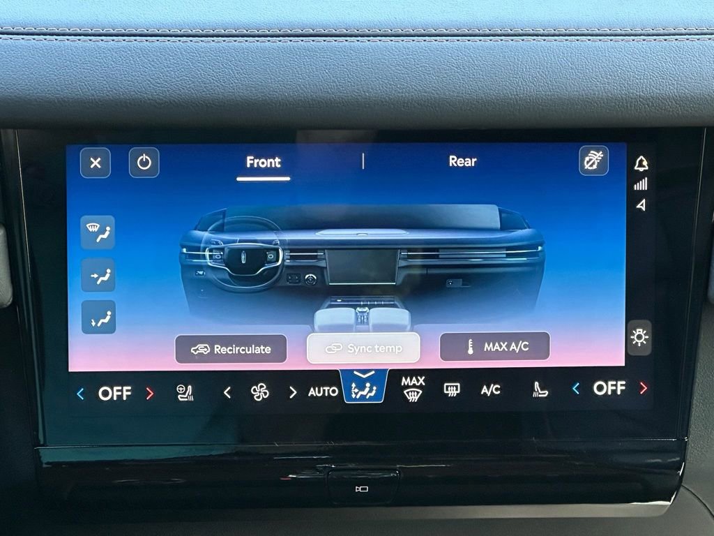 New 2026 Lincoln Navigator L Black Label AWD/4WD image 13